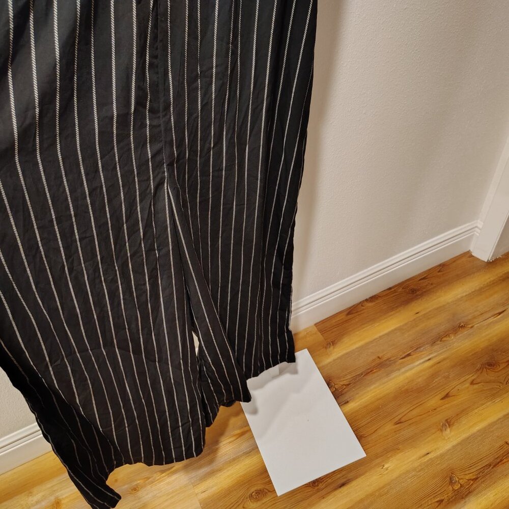 APT. 9 Tie Waist Jumpsuit Size XXL NWT Black and White Striped Sleeveless - Picture 4 of 11